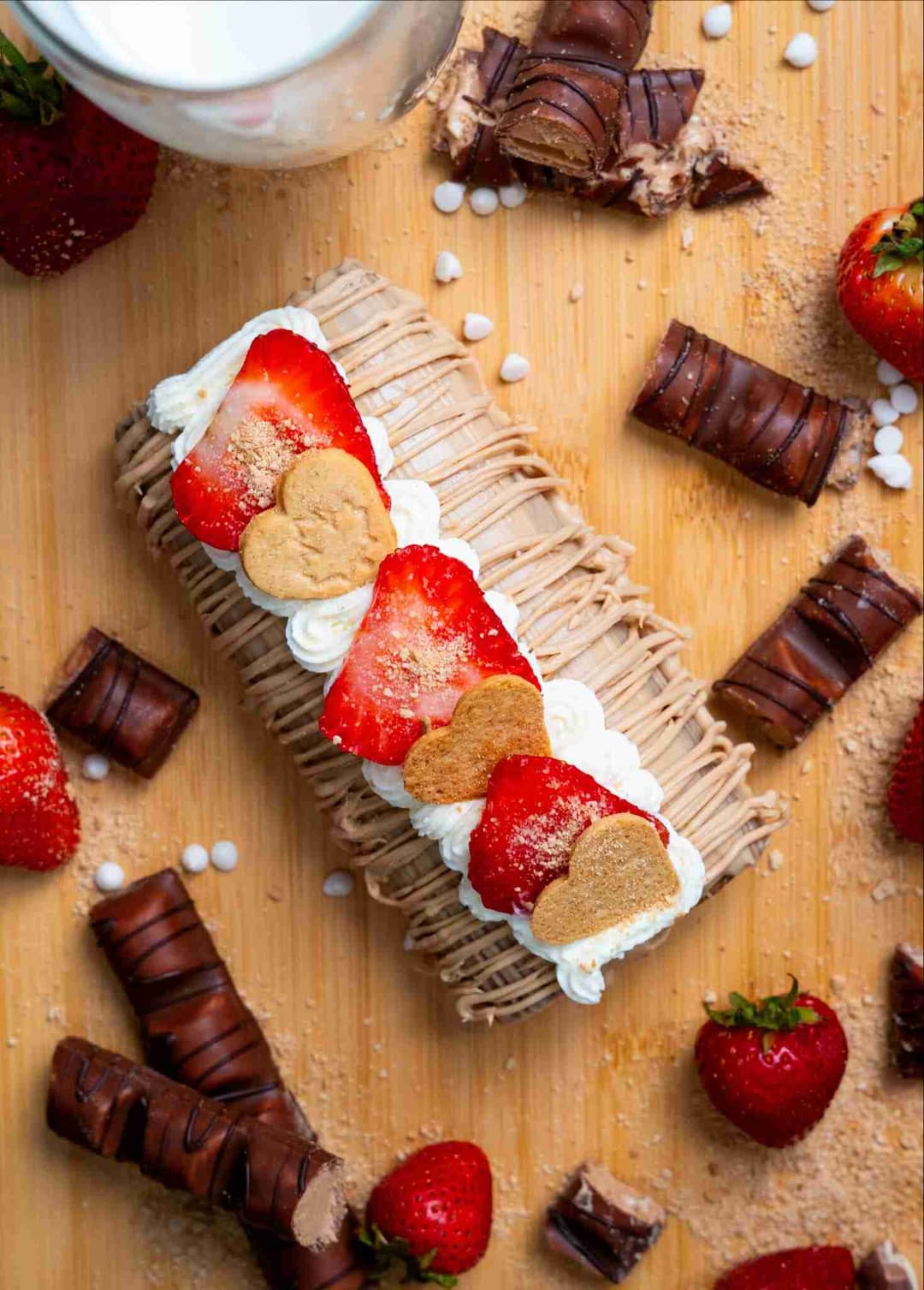 Hazelnut Amoré Roll
