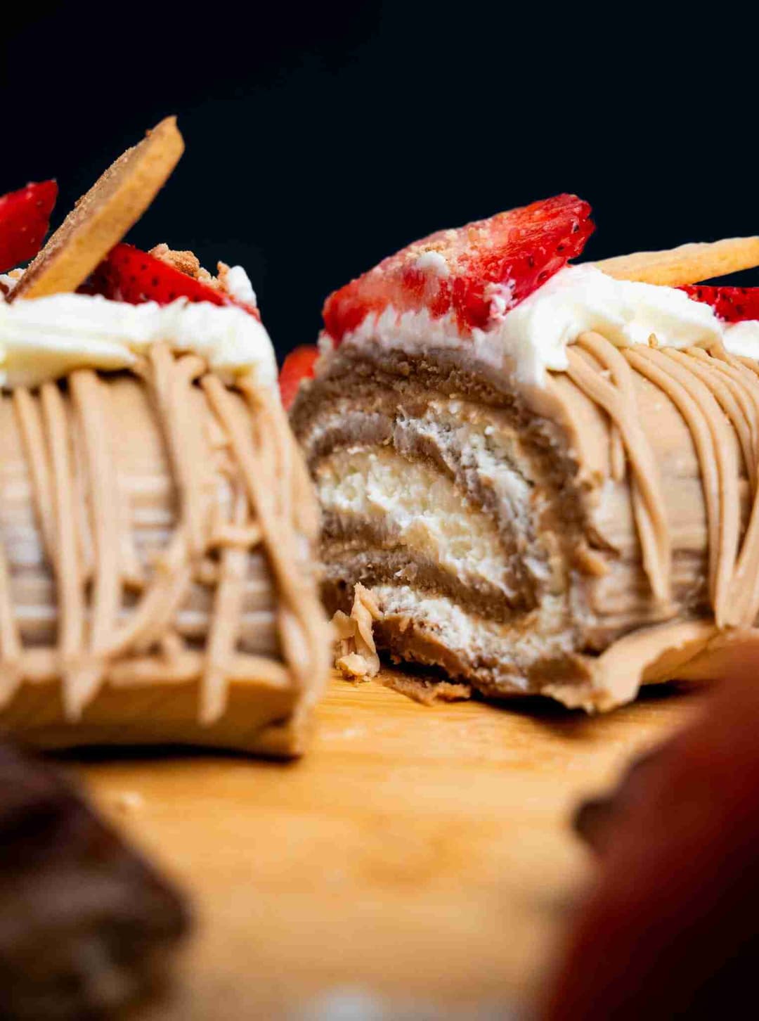 Hazelnut Amoré Roll